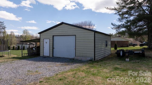 103 Hamp Street, Morganton, NC 28655