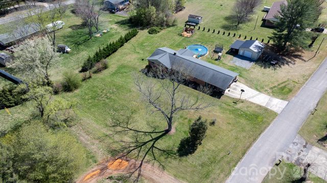 103 Hamp Street, Morganton, NC 28655