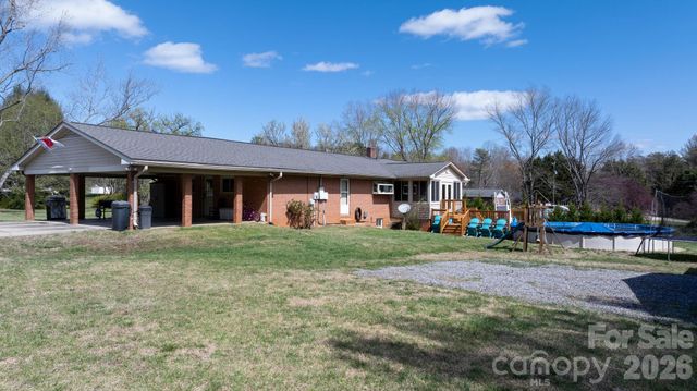 103 Hamp Street, Morganton, NC 28655