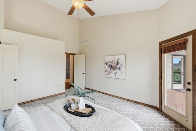 2249 N Stonegate, Andover, KS 67002