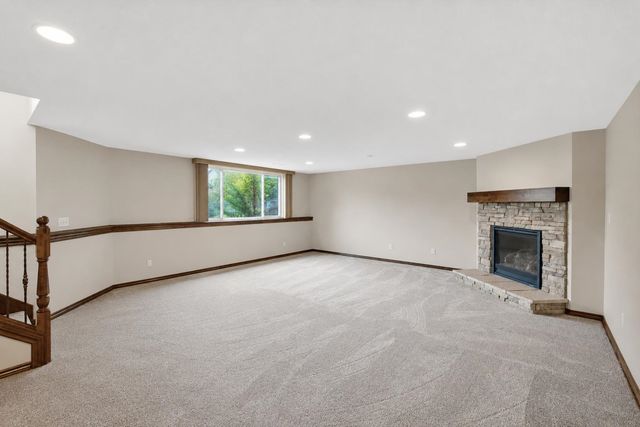 2249 N Stonegate, Andover, KS 67002