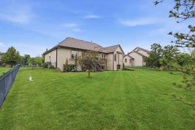 2249 N Stonegate, Andover, KS 67002