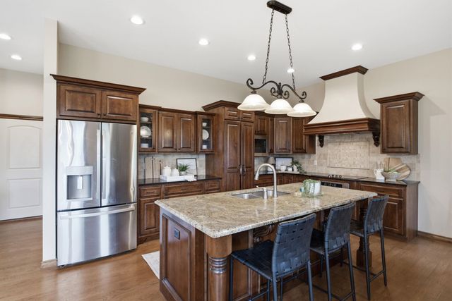 2249 N Stonegate, Andover, KS 67002