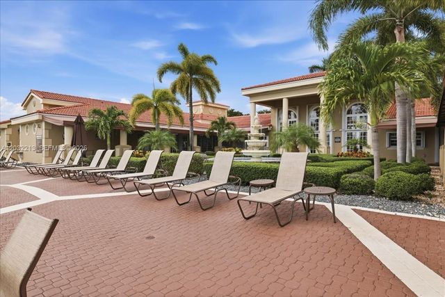 2614 SE 21st Court 201B, Homestead, FL 33035