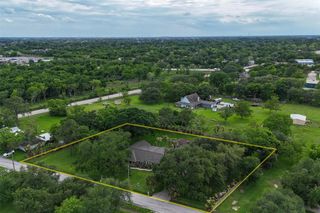 104 Smith Lane, League City, TX 77573