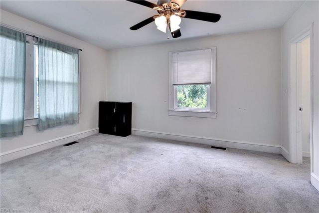 198 Colony RD, Newport News, VA 23602