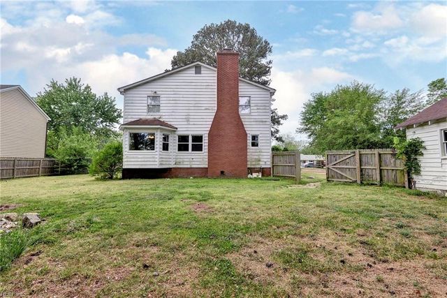 198 Colony RD, Newport News, VA 23602