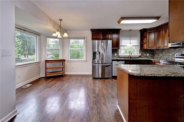 198 Colony RD, Newport News, VA 23602