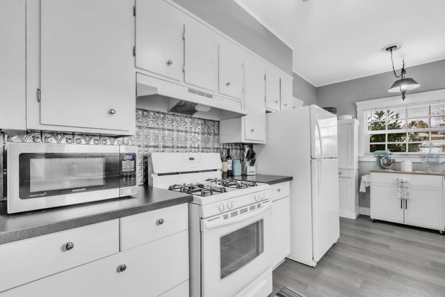 122 E Monterey, Stockton, CA 95204