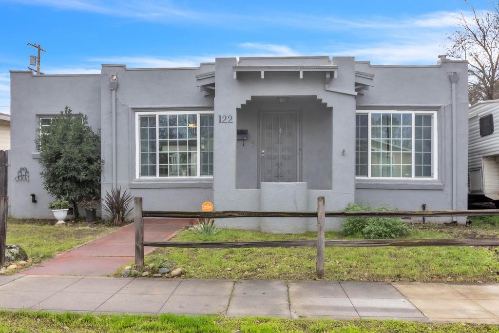 122 E Monterey, Stockton, CA 95204
