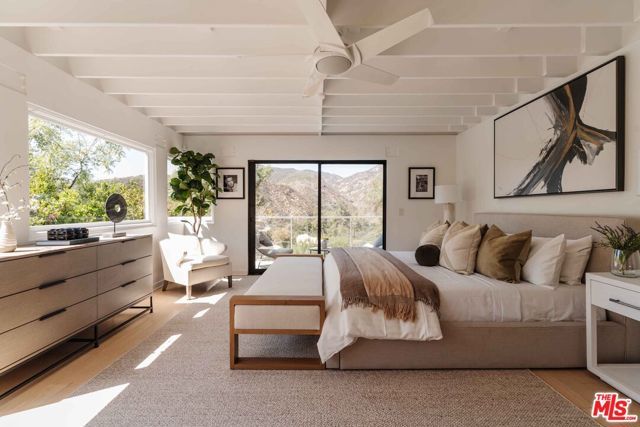 1287 Rimmer Avenue, Pacific Palisades (los Angeles), CA 90272