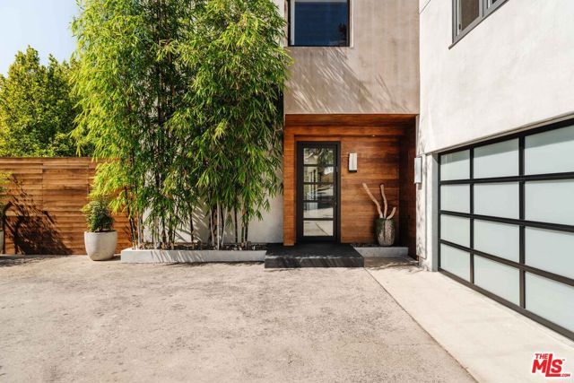1287 Rimmer Avenue, Pacific Palisades (los Angeles), CA 90272