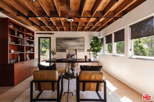 1287 Rimmer Avenue, Pacific Palisades (los Angeles), CA 90272