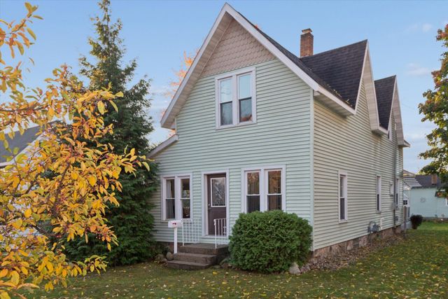 223 W Todd Avenue, Reed City, MI 49677