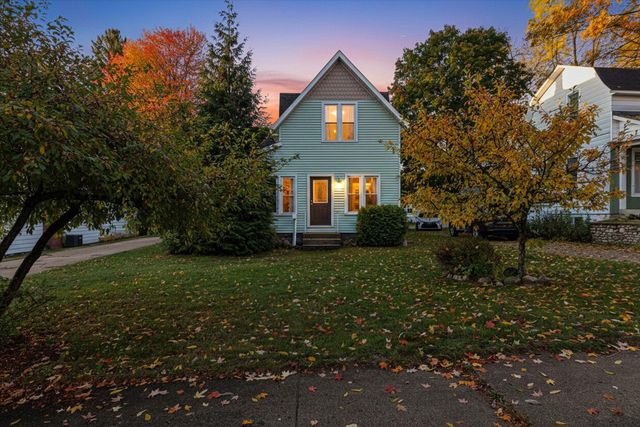 223 W Todd Avenue, Reed City, MI 49677