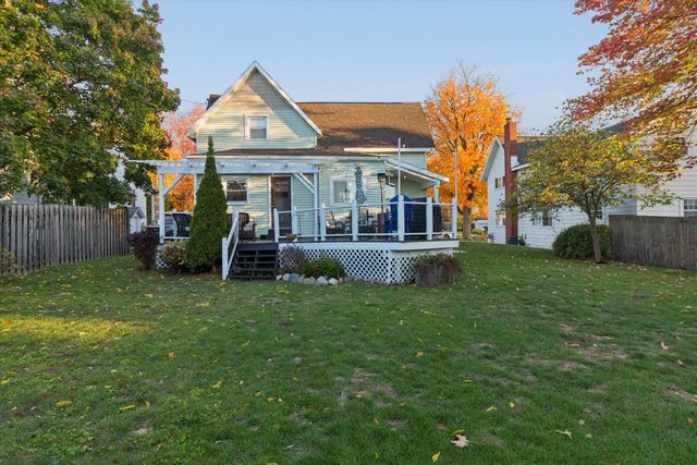 223 W Todd Avenue, Reed City, MI 49677