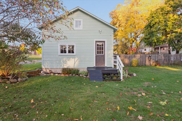 223 W Todd Avenue, Reed City, MI 49677