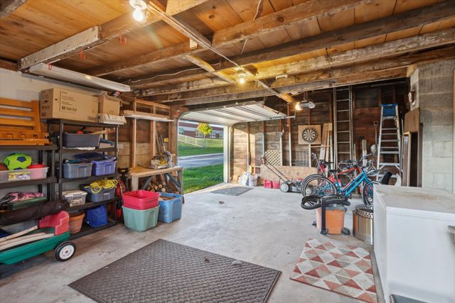 223 W Todd Avenue, Reed City, MI 49677