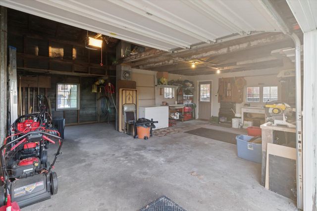 223 W Todd Avenue, Reed City, MI 49677