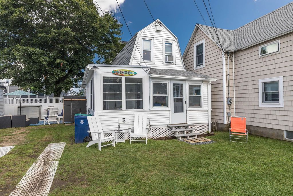 10 Kentville Terrace, Hampton, NH 03842