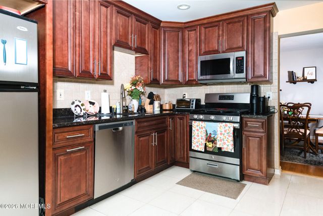 49 Bristel Road 58, Holmdel, NJ 07733