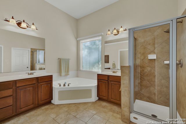 2128 Comal Springs, Canyon Lake, TX 78133