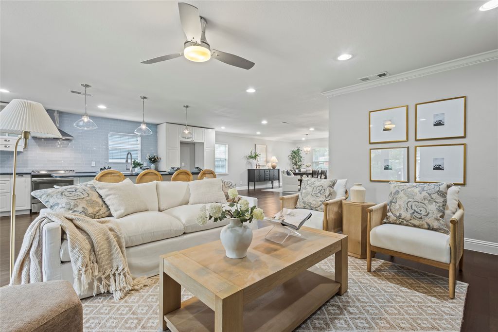 2324 Springhill Drive, Dallas, TX 75228