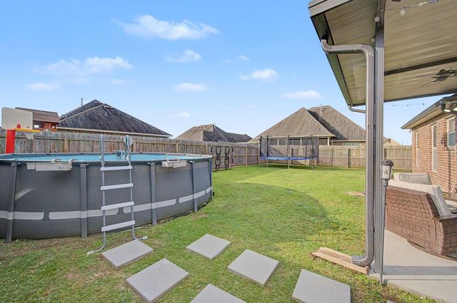 110 Hickory Knoll Ave, Gray, LA 70359