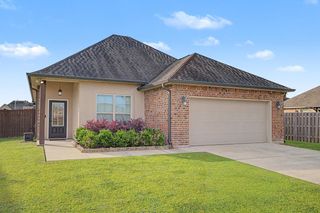 110 Hickory Knoll Ave, Gray, LA 70359