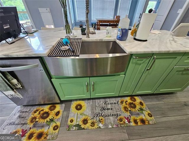 433 Clover Drive, Social Circle, GA 30025