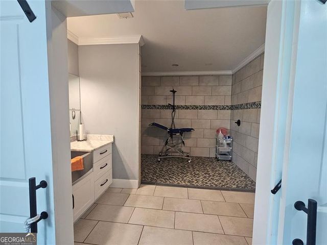 433 Clover Drive, Social Circle, GA 30025