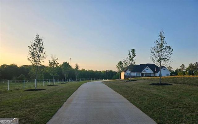 433 Clover Drive, Social Circle, GA 30025