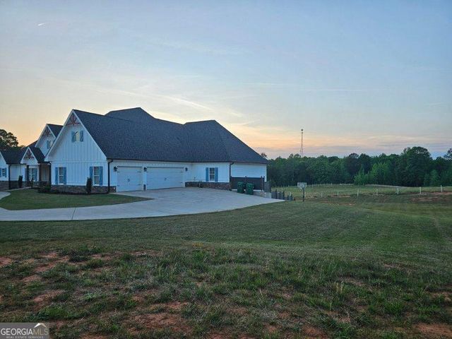 433 Clover Drive, Social Circle, GA 30025