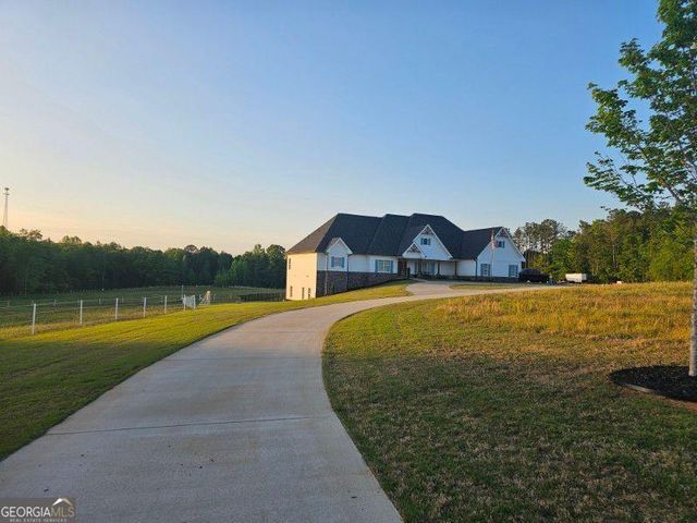 433 Clover Drive, Social Circle, GA 30025