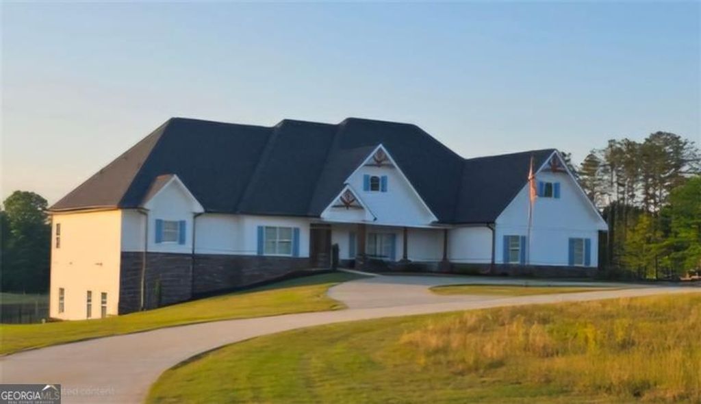 433 Clover Drive, Social Circle, GA 30025