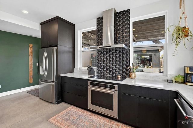 114 E 33rd St, Garden City, ID 83714