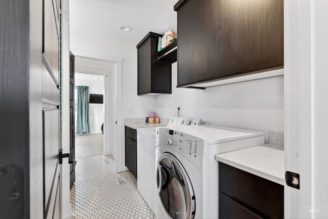 114 E 33rd St, Garden City, ID 83714