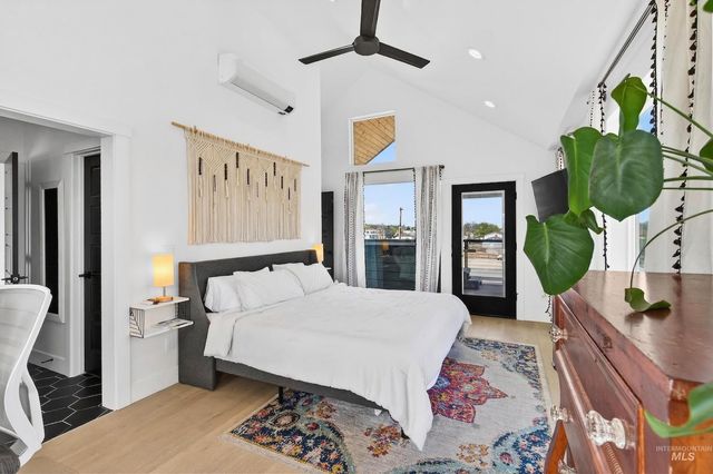 114 E 33rd St, Garden City, ID 83714