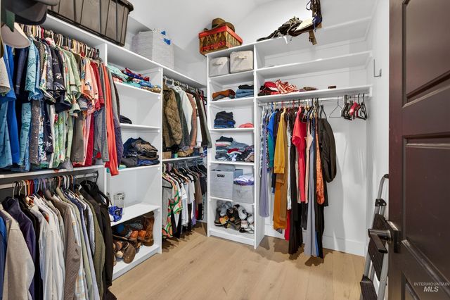 114 E 33rd St, Garden City, ID 83714