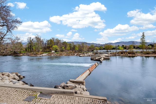 114 E 33rd St, Garden City, ID 83714