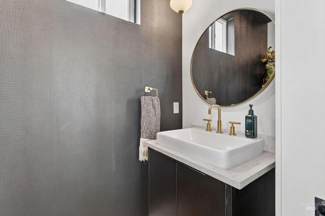 114 E 33rd St, Garden City, ID 83714