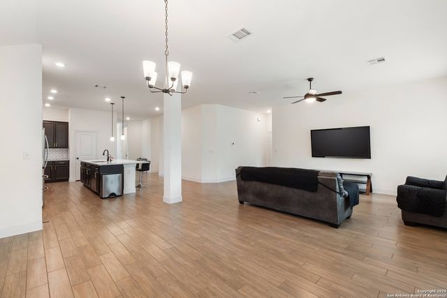 2018 Cullum, San Antonio, TX 78253