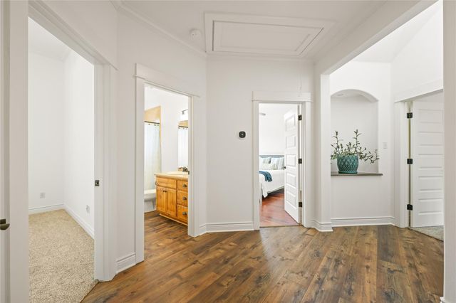 501 Goodnight TRL, Dripping Springs, TX 78620