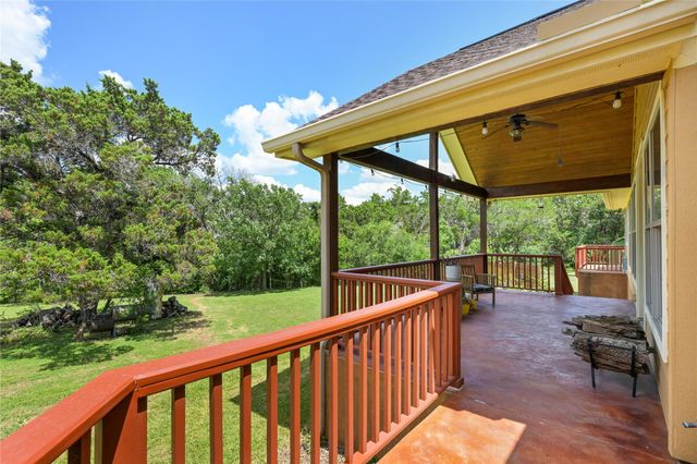 501 Goodnight TRL, Dripping Springs, TX 78620