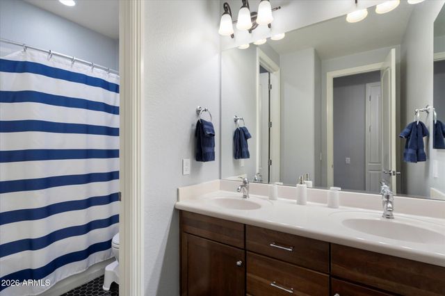 3805 E Zachary Drive, Phoenix, AZ 85050