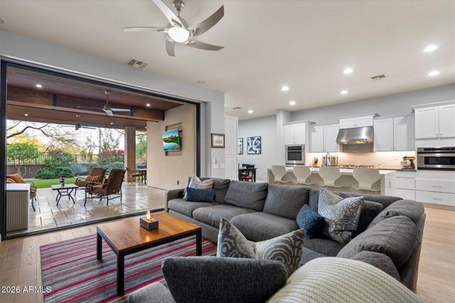 3805 E Zachary Drive, Phoenix, AZ 85050