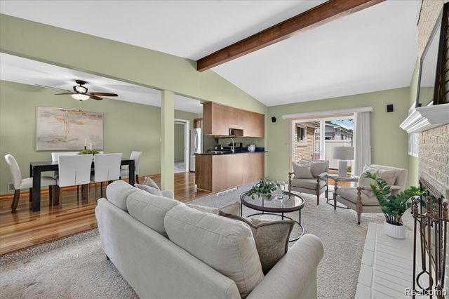7026 London Court, Canton, MI 48187