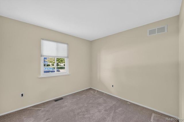 7026 London Court, Canton, MI 48187
