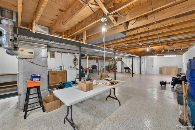 7026 London Court, Canton, MI 48187