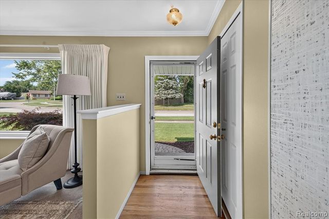 7026 London Court, Canton, MI 48187